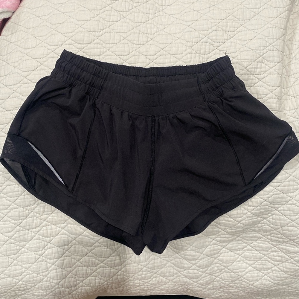 Lulu lemon hotty hot shorts
